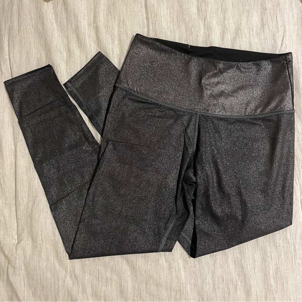 Victoria Sport Metallic Leggings